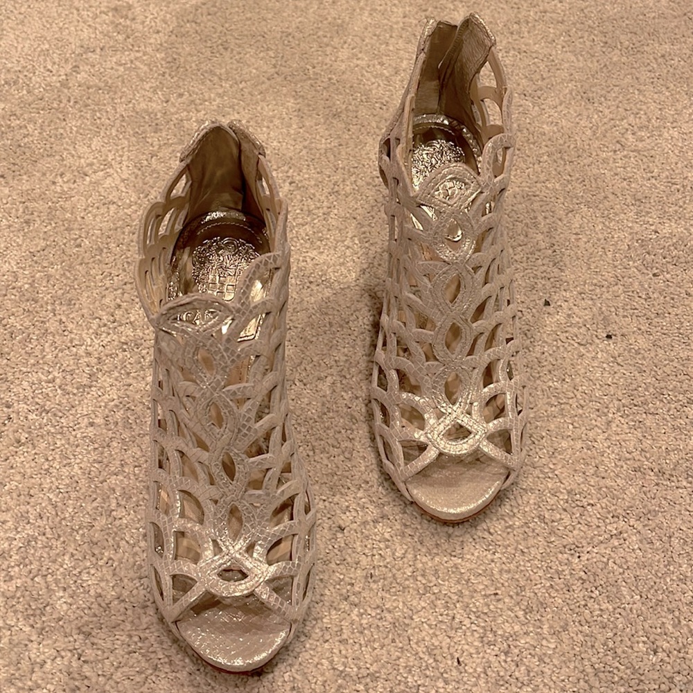 Vince Camuto size 6.5 heels